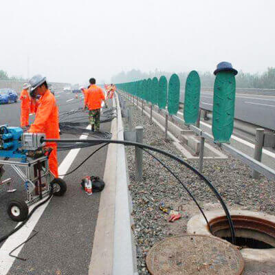 Long-distance Pipeline Optical Cable Construction