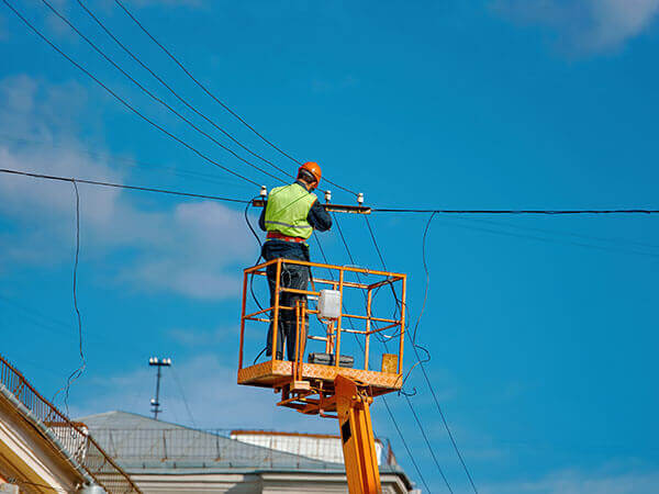 Suspension Points For ADSS Fiber Optic Cables